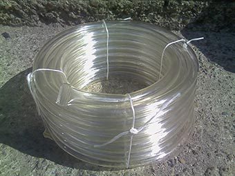 Furtun PVC rezistent la ulei și benzină